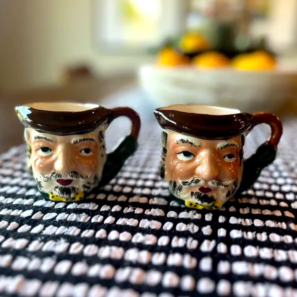 Vintage Mini Toby Mugs Colonial